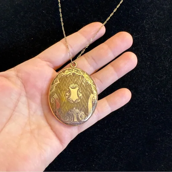 Large Antique D&C Victorian Gold Fill Photo Locket Pendant Necklace Etched Heavy - Picture 10 of 16